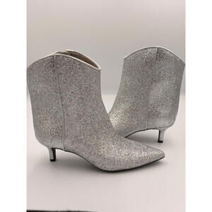 ON 34th Silver glitter booties sz. 6 M